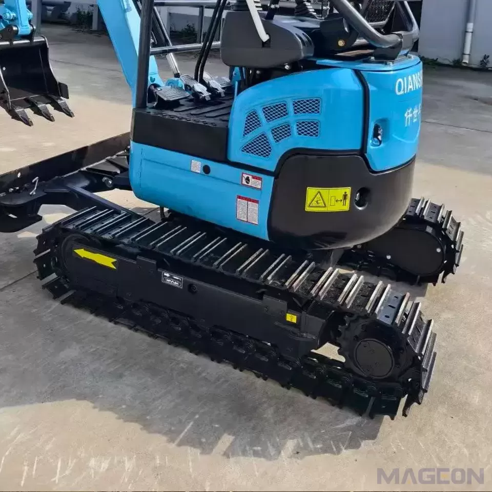 How Do Debris and Mud Clearance Affect Crawler Undercarriage Design Discussions?